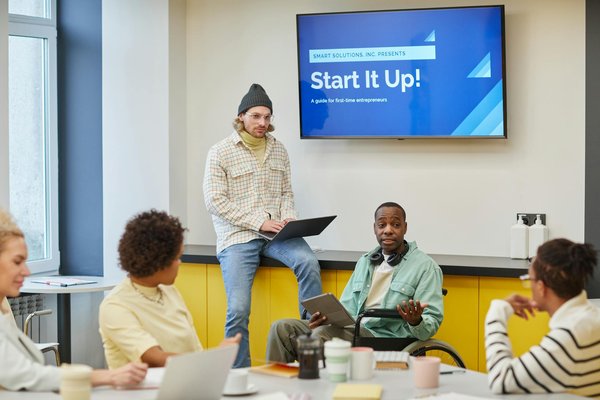 Optimisez votre logistique grâce au système de gestion de cour